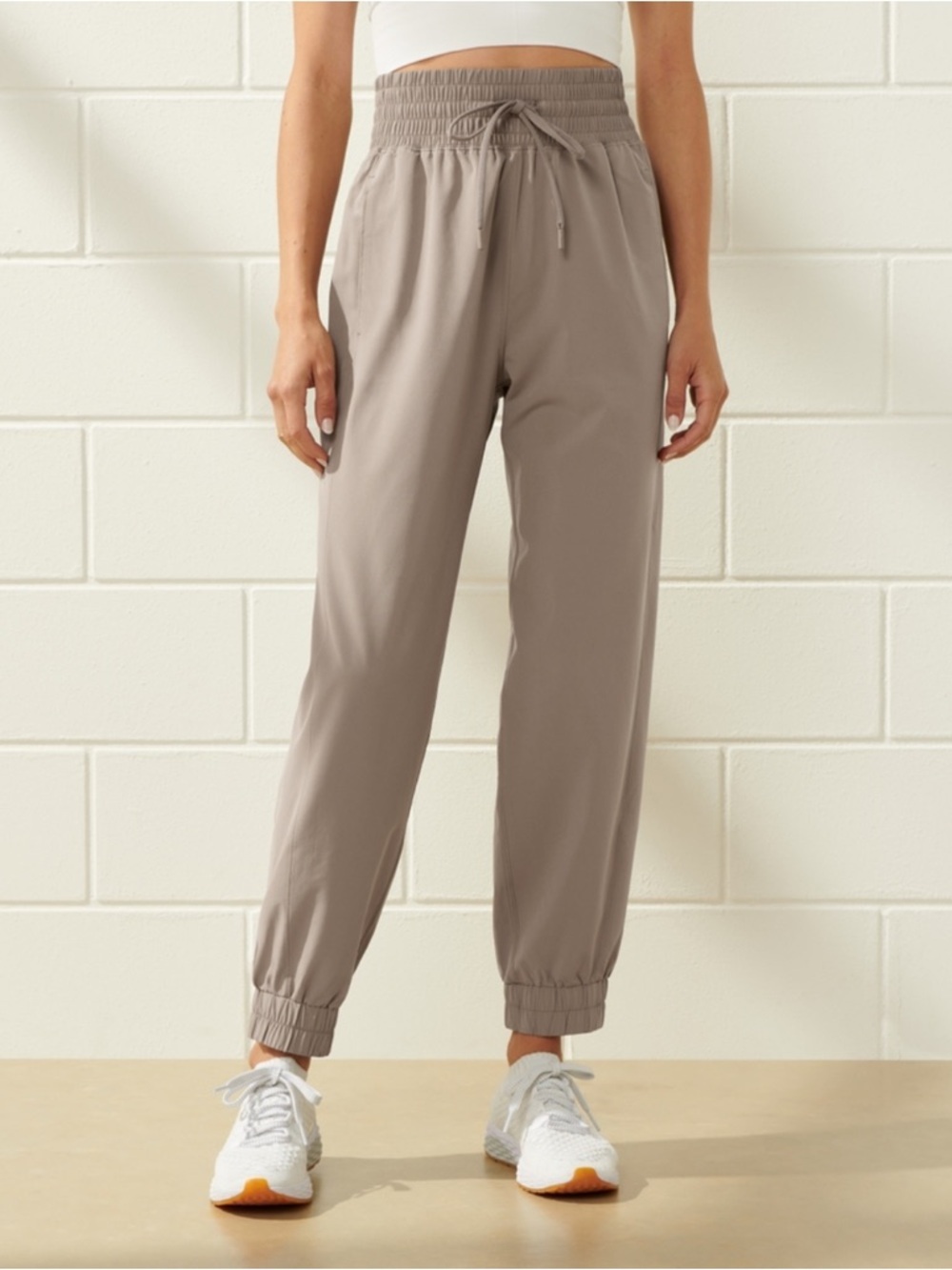 Abercrombie & Fitch YPB MotionTek Joggers - Picture 3 of 8